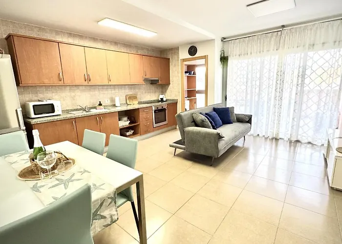 Апартаменти Caleta Blue Ocean On The By Deihu Experiences Адехе